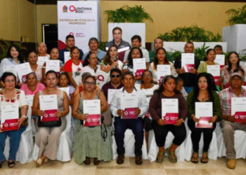 Mara Lezama hace justicia histórica en Othón P. Blanco: ¡Entrega 44 títulos de propiedad!