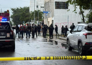 Rescatan a cinco menores y una mujer en operativo contra casa de seguridad en Playa del Carmen