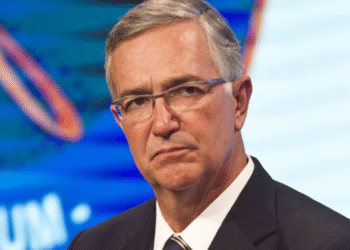 SCJN limita opciones de impugnación y ordena pagos escalonados a Ricardo Salinas Pliego por adeudos fiscales millonarios