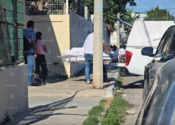 Fallece hombre en situación de calle tras sufrir convulsiones en vía pública de Playa del Carmen