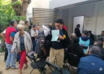 Caos en Cancún por CURP Biométrica: Filas y dudas marcan el trámite