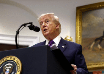 Trump anuncia visita a Venezuela y reabre el mercado petrolero bajo control de EE.UU.