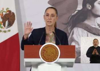 Claudia Sheinbaum afirma que libros de texto no son patrimonio de una persona